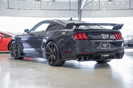 2022 Ford Shelby GT500 Base