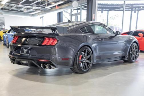 2022 Ford Shelby GT500 Base