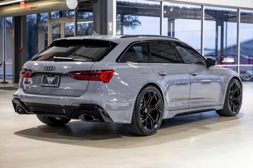 2025 Audi RS 6 Avant 4.0T quattro performance