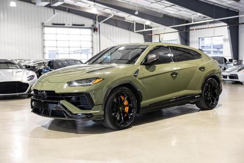 2024 Lamborghini Urus Performante