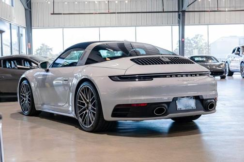 2024 Porsche 911 Targa