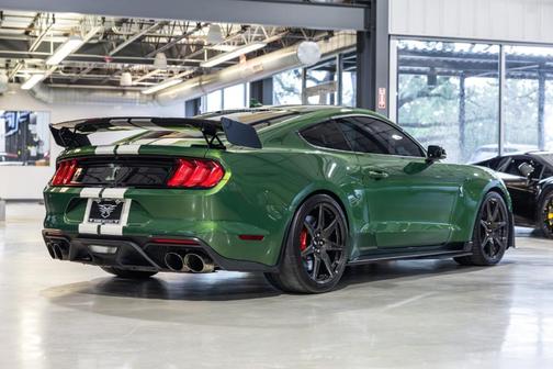 Eruption Green Metallic 2022 Ford Shelby GT500 Base