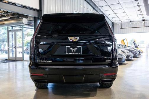 2025 Cadillac Escalade Sport Platinum