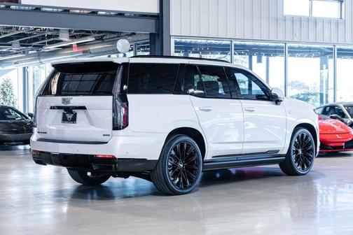 2025 Cadillac Escalade Sport Platinum