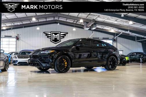 2021 Lamborghini Urus Base