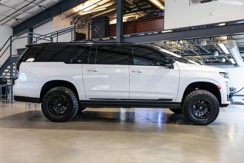2022 Cadillac Escalade ESV Sport Platinum