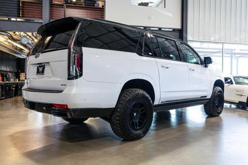 2022 Cadillac Escalade ESV Sport Platinum