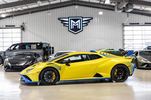 2022 Lamborghini Huracan STO Base
