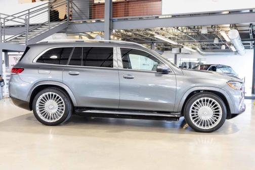2022 Mercedes-Benz Maybach GLS 600 4MATIC