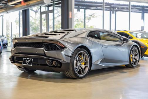 2016 Lamborghini Huracan LP580-2
