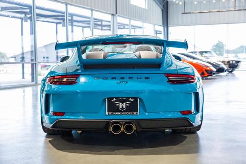 Blue 2018 Porsche 911 GT3