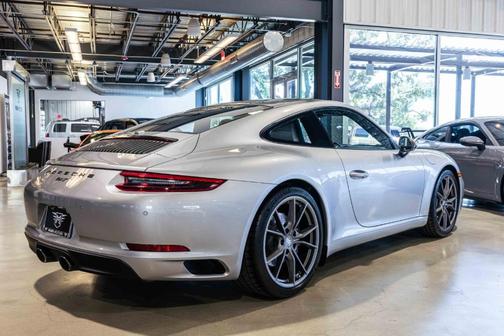 2019 Porsche 911 Carrera T