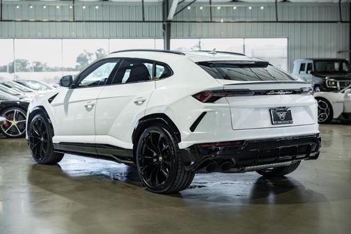 2022 Lamborghini Urus - TAIGETE WHEELS-3D BANG&OLUFSEN SOUND-266 648 MSR