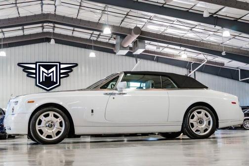 Photo 2 of 39 of 2009 Rolls-Royce Phantom Drophead Coupe