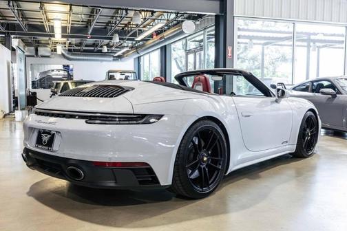 2024 Porsche 911 Carrera GTS