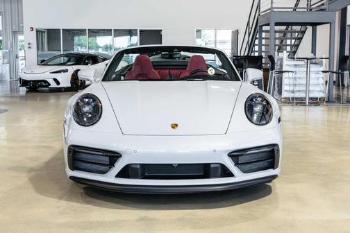 2024 Porsche 911 Carrera GTS