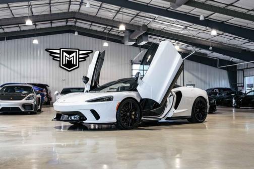 2023 McLaren GT Base