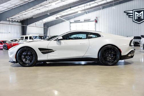 Neutron 2025 Aston Martin Vanquish Base