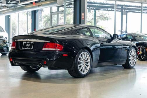 2003 Aston Martin V12 Vanquish