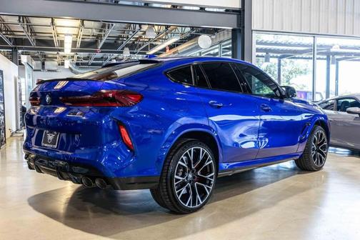 2025 BMW X6 M Base