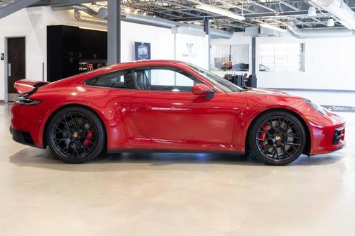 2023 Porsche 911 Carrera