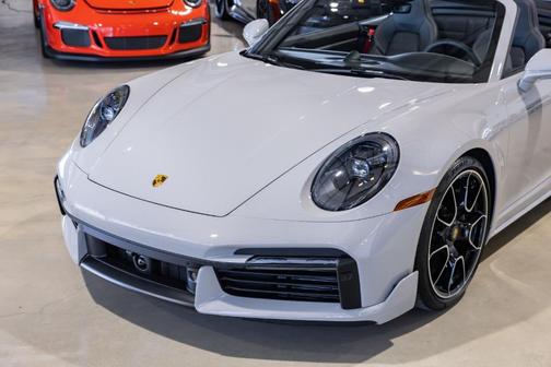 2025 Porsche 911 Turbo