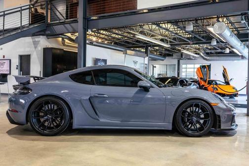 2023 Porsche 718 Cayman GT4