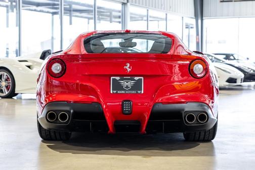 Rosso Corsa 2017 Ferrari F12berlinetta Base