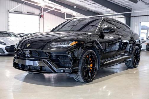 2019 Lamborghini Urus Base