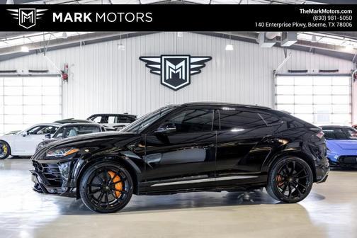 2019 Lamborghini Urus Base