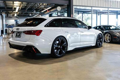 2021 Audi RS 6 Avant 4.0T quattro