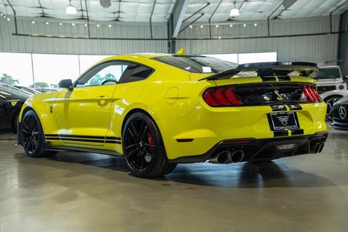 2021 Ford Shelby GT500 Base
