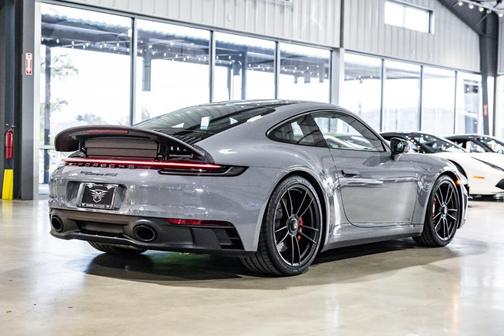 2023 Porsche 911 Carrera GTS