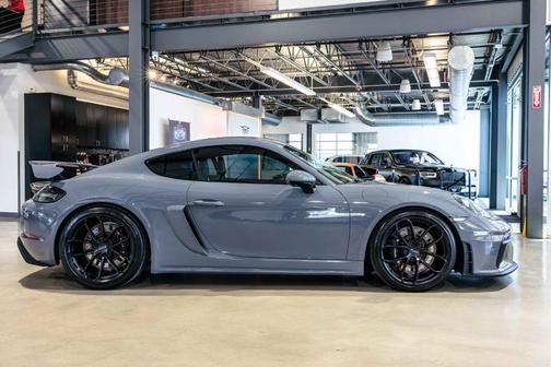 2023 Porsche 718 Cayman GT4