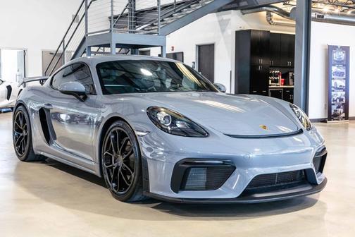 2023 Porsche 718 Cayman GT4