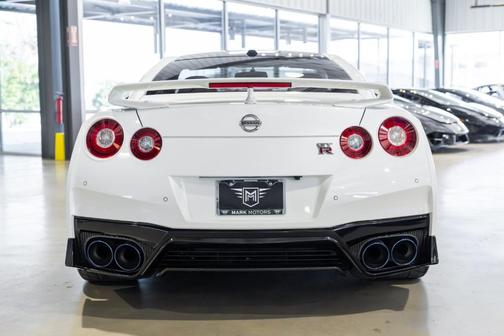 2021 Nissan GT-R Premium
