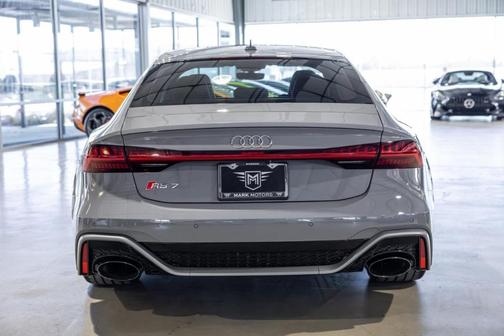 2025 Audi RS 7 4.0T quattro Performance