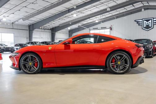 2021 Ferrari Roma Base