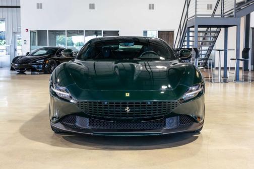 2022 Ferrari Roma Base