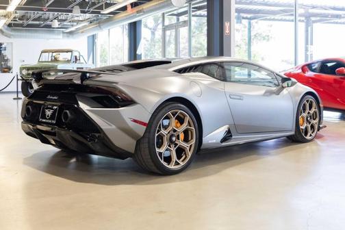 2024 Lamborghini Huracan Tecnica Base