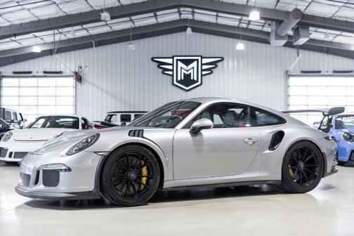 GT Silver Metallic 2016 Porsche 911 GT3