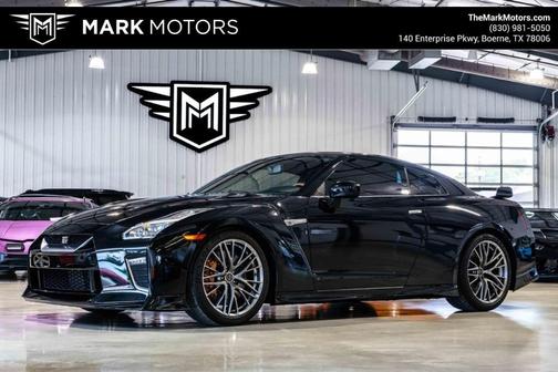 2020 Nissan GT-R Premium