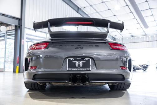 Agate Gray Metallic 2016 Porsche 911 GT3