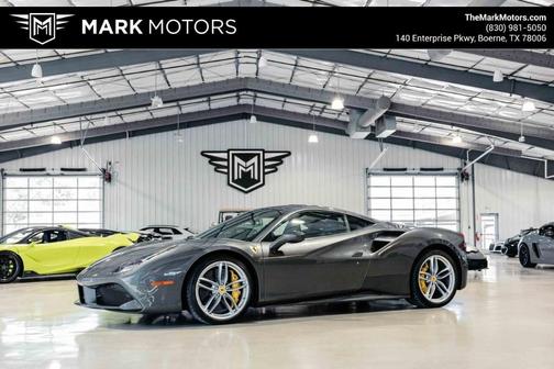 2016 Ferrari 488 GTB Base