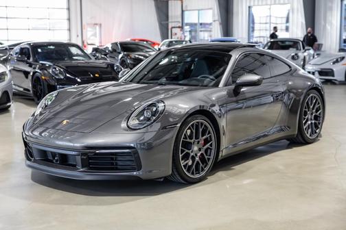 2020 Porsche 911 Carrera
