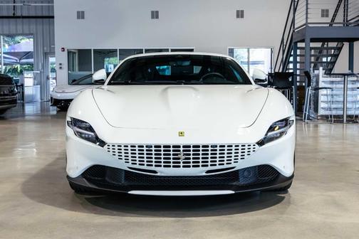 2023 Ferrari Roma Base