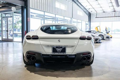 2023 Ferrari Roma Base
