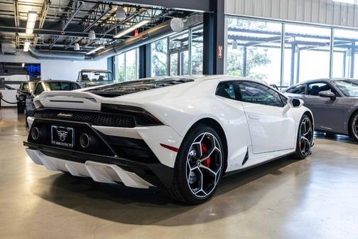 2021 Lamborghini Huracan EVO Base