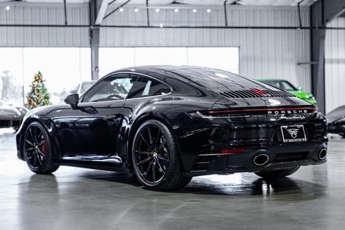 2024 Porsche 911 Carrera