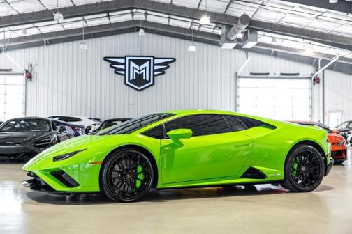 Verde Mantis Metallic 2022 Lamborghini Huracan EVO Base